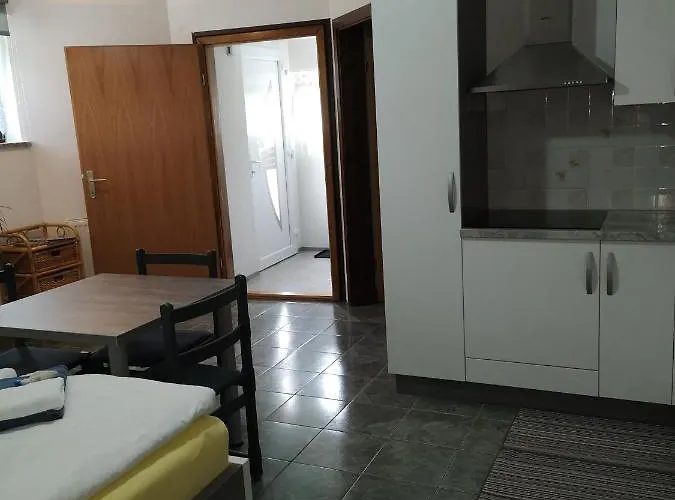 Apartma Jutersek 2+2 *