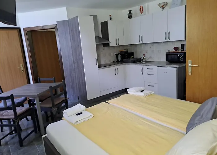 Apartma Jutersek 2+2 Libelice